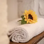 Domus Petra Civico 104 Bed & Breakfast