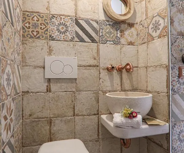 B&B Domus Petra 104 세글리에 메사피카